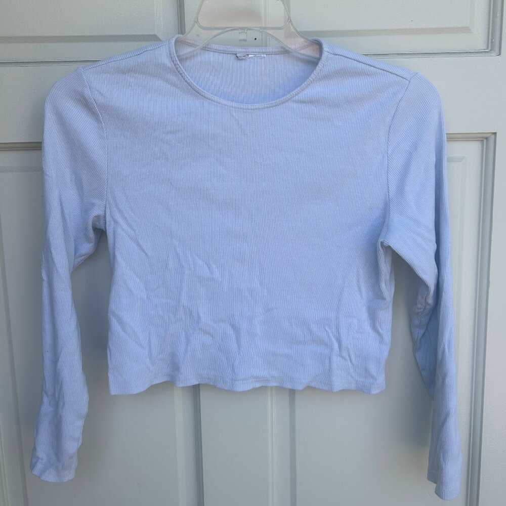 white cropped baby tee